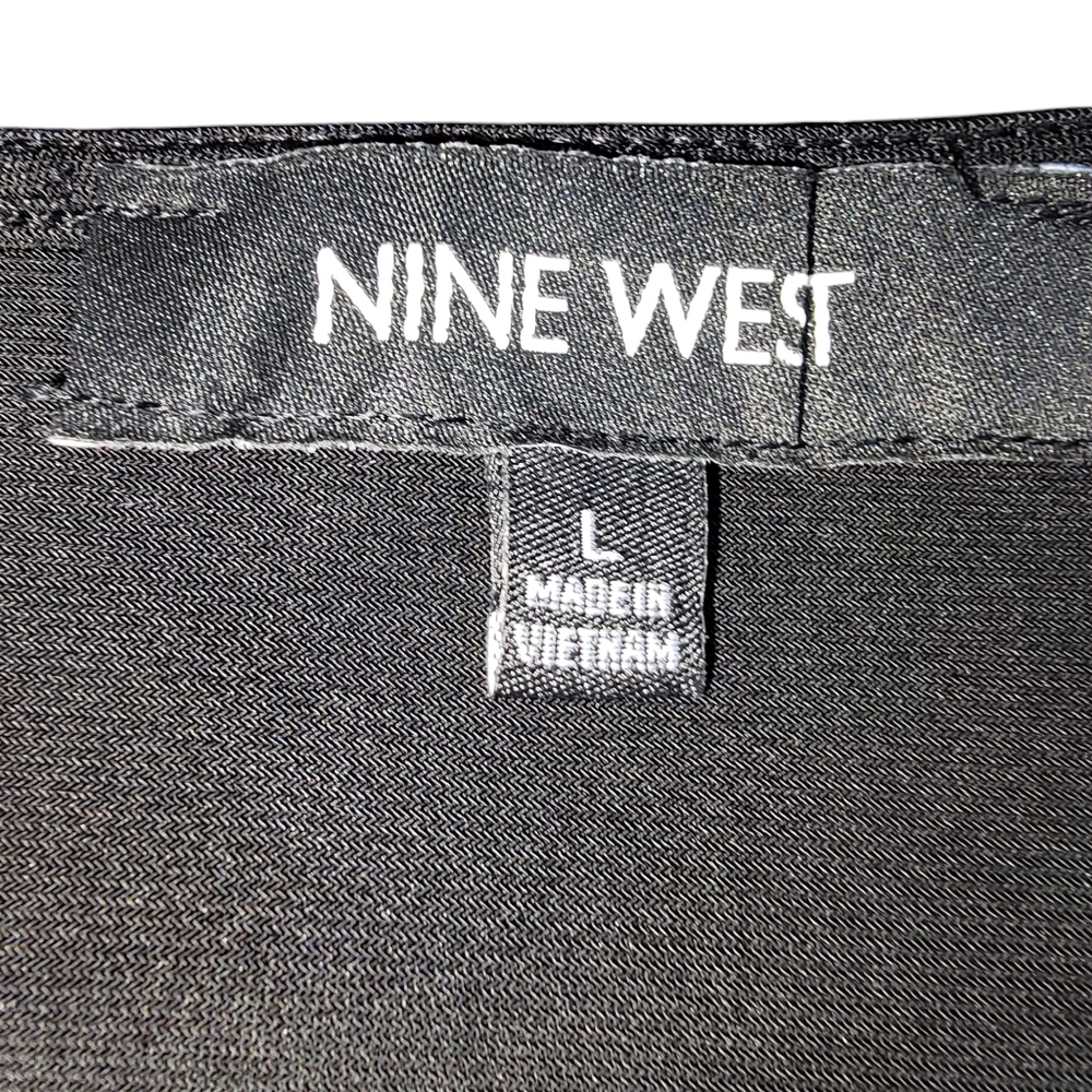 NWT Nine West Black tie-neck sleeveless stretchy top - size L - Picture 2 of 9